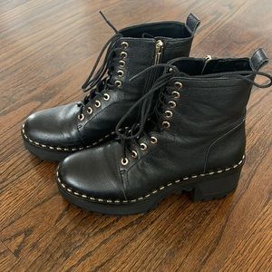 Vince Camuto combat boots Woman’s size 8.